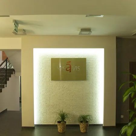 Hotel Vis A Vis