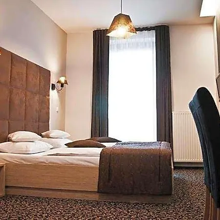 Vis A Vis Hotel