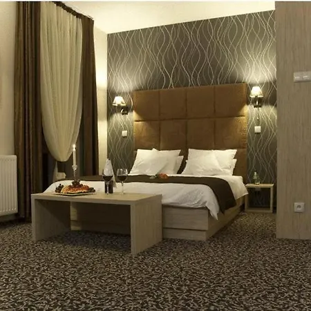 Vis A Vis Hotel