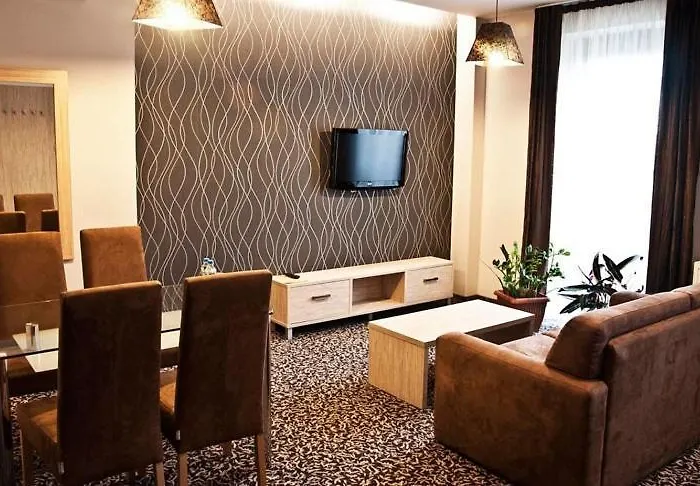 Vis A Vis מלון Oleśnica